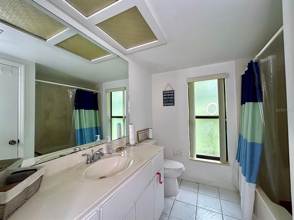 На продажу: $499,000 (3 спален, 2 ванн, 2122 Квадратных фут)