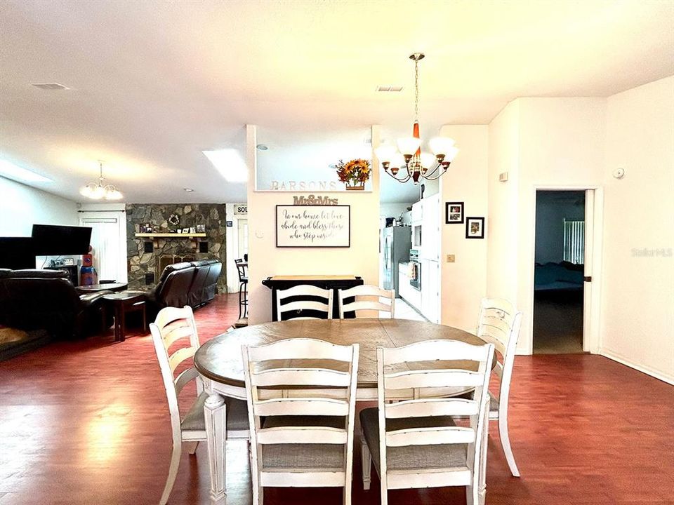 На продажу: $499,000 (3 спален, 2 ванн, 2122 Квадратных фут)