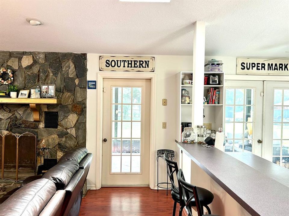 На продажу: $499,000 (3 спален, 2 ванн, 2122 Квадратных фут)