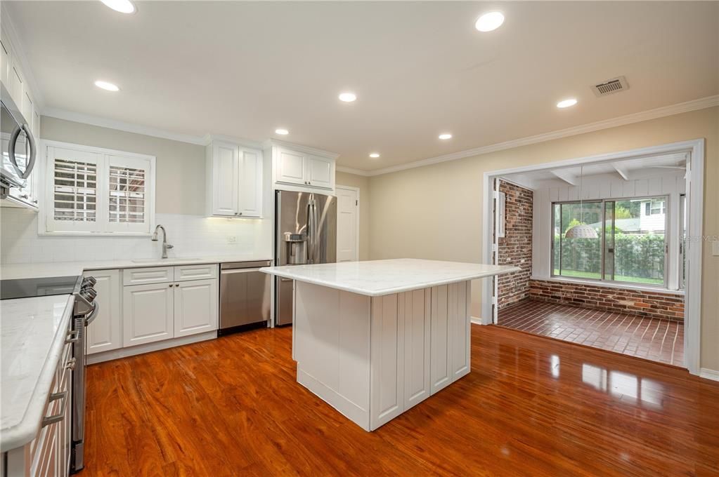 На продажу: $475,000 (3 спален, 2 ванн, 3072 Квадратных фут)