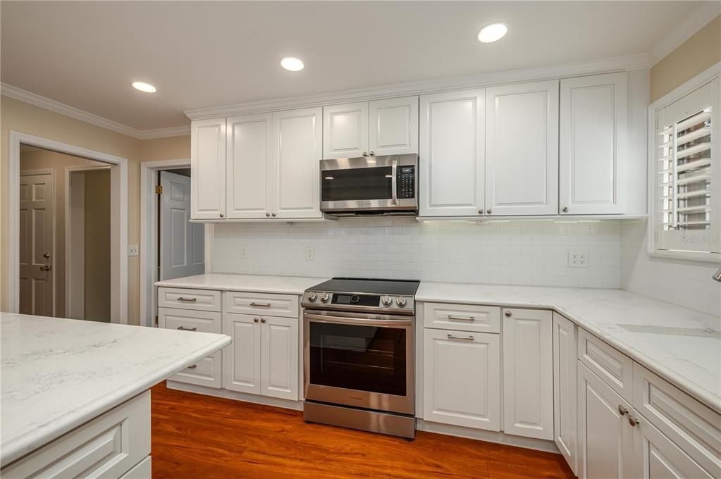 На продажу: $475,000 (3 спален, 2 ванн, 3072 Квадратных фут)