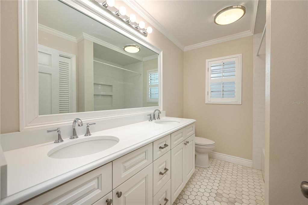 На продажу: $475,000 (3 спален, 2 ванн, 3072 Квадратных фут)