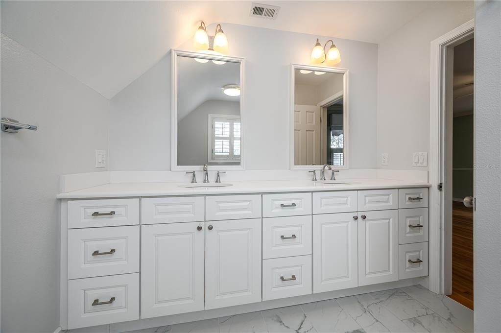 На продажу: $475,000 (3 спален, 2 ванн, 3072 Квадратных фут)