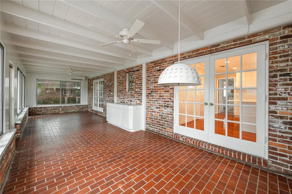 На продажу: $475,000 (3 спален, 2 ванн, 3072 Квадратных фут)