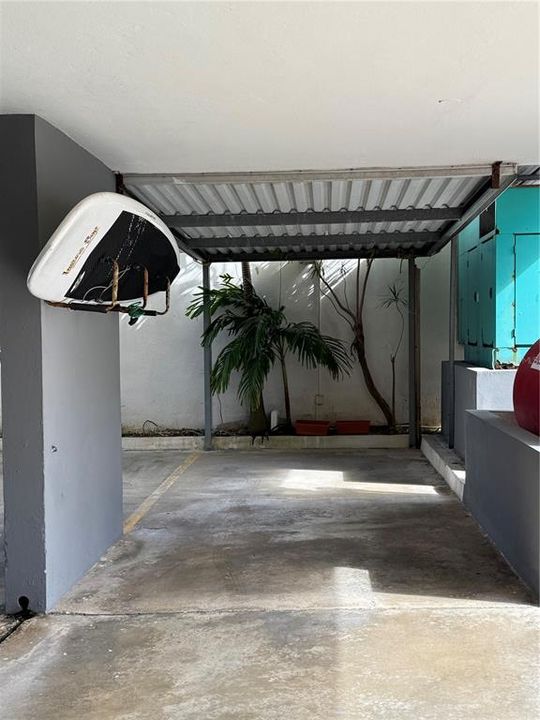 出租: $2,500 (2 贝兹, 2 浴室, 1300 平方英尺)