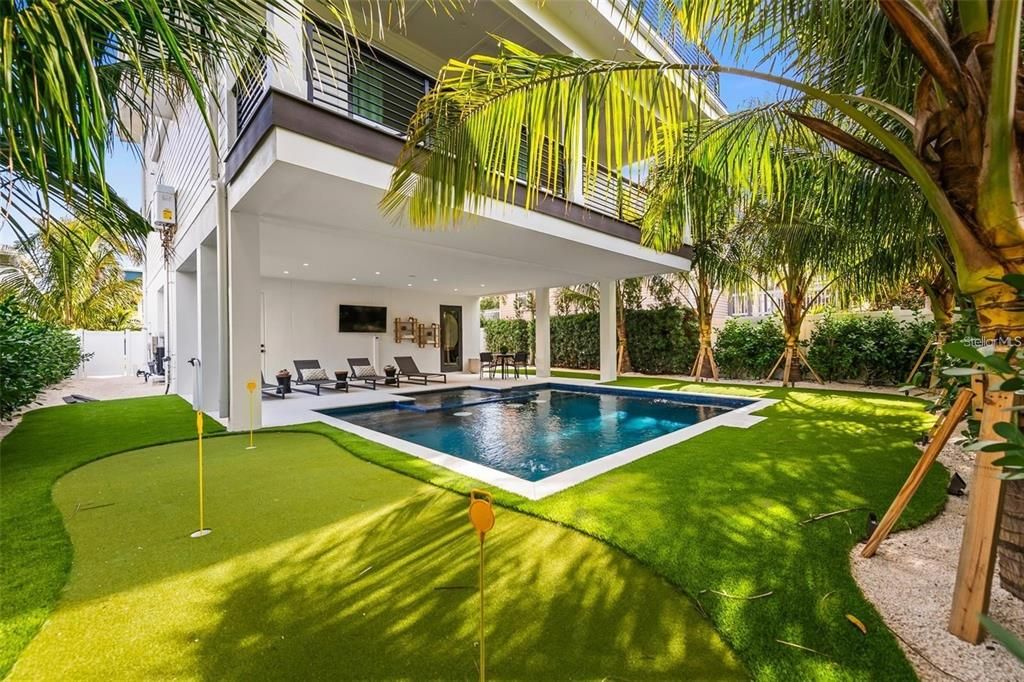 En Venta: $4,965,000 (5 camas, 4 baños, 2545 Pies cuadrados)