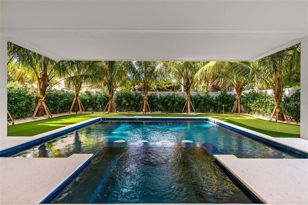 En Venta: $4,965,000 (5 camas, 4 baños, 2545 Pies cuadrados)