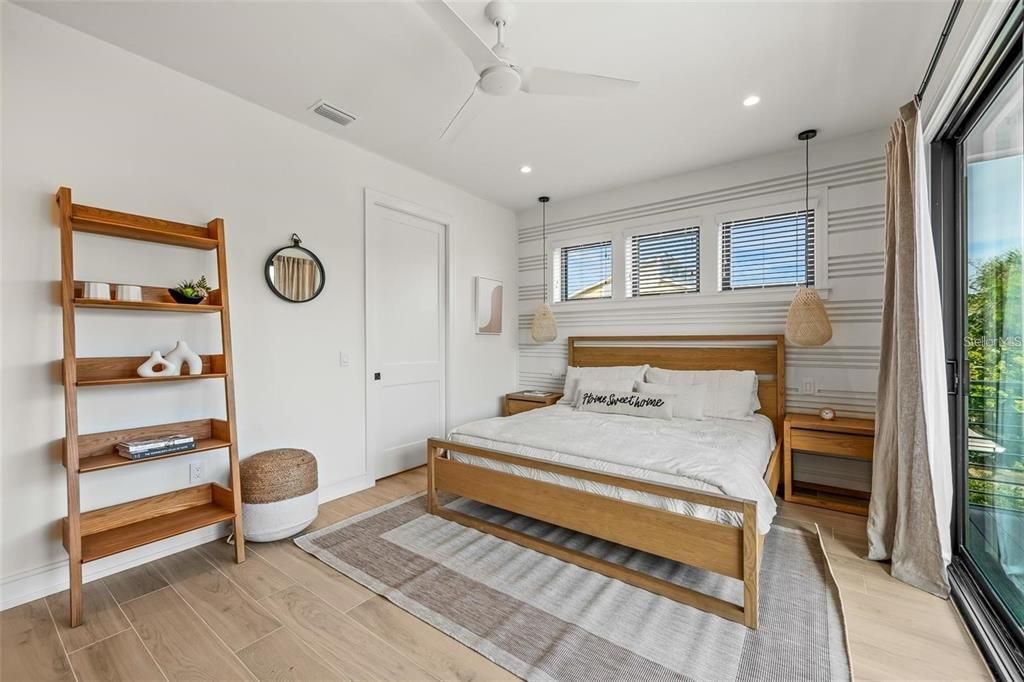 En Venta: $4,965,000 (5 camas, 4 baños, 2545 Pies cuadrados)