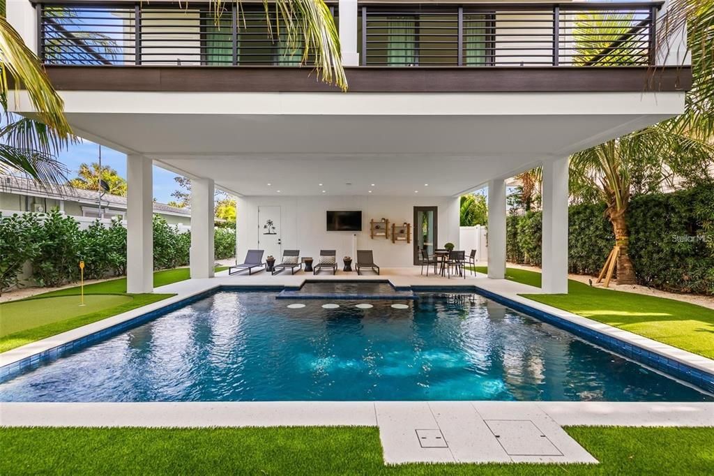 En Venta: $4,965,000 (5 camas, 4 baños, 2545 Pies cuadrados)