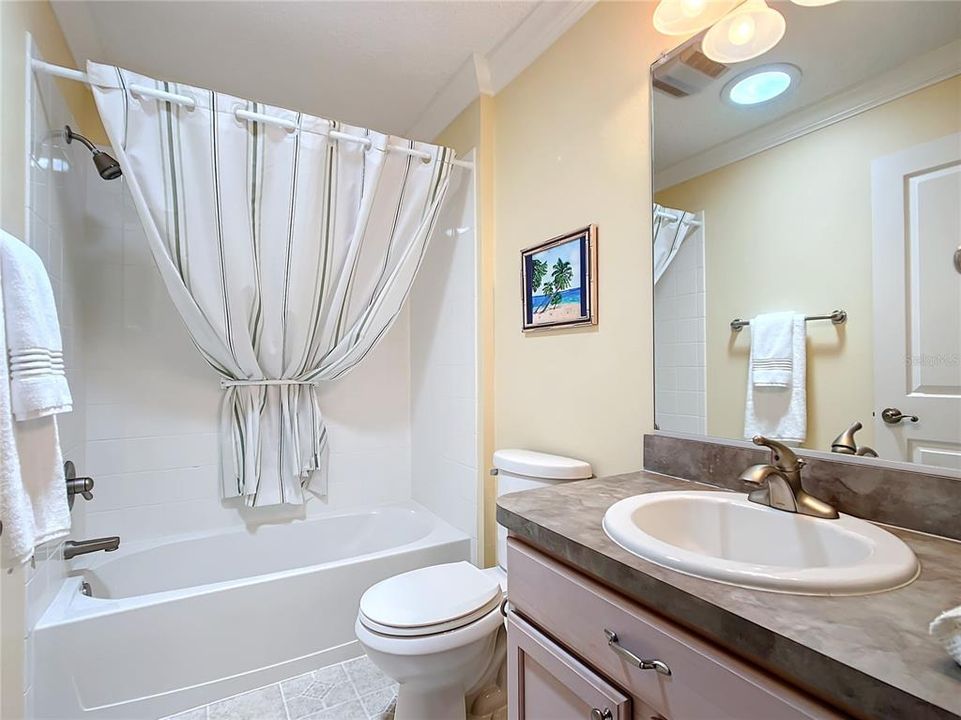 待售: $450,000 (3 贝兹, 2 浴室, 1850 平方英尺)