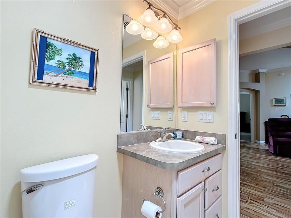 待售: $450,000 (3 贝兹, 2 浴室, 1850 平方英尺)