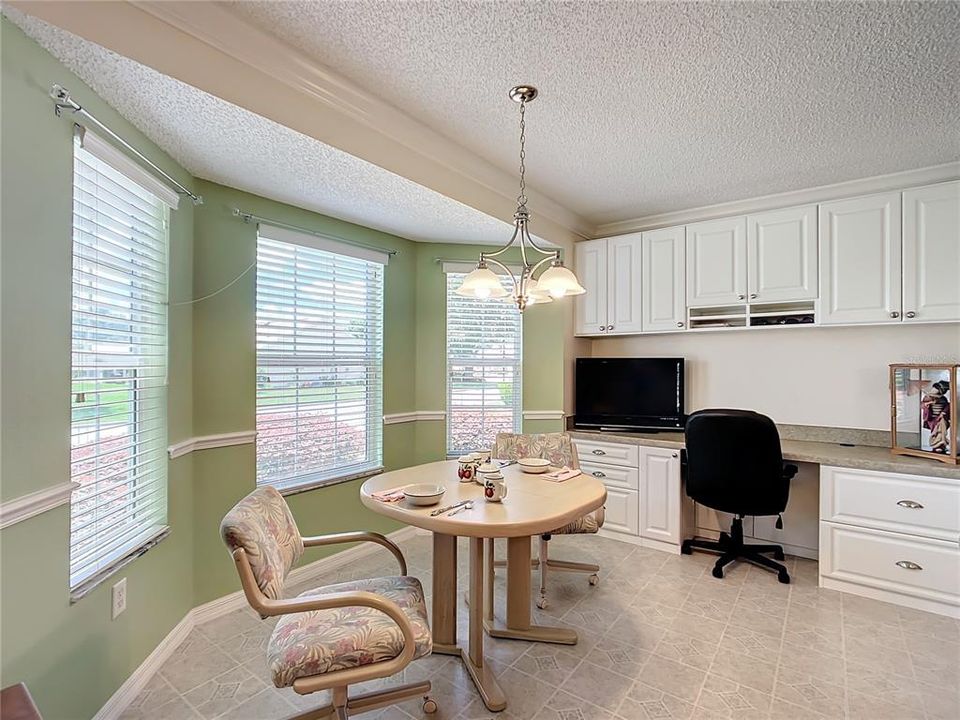 待售: $450,000 (3 贝兹, 2 浴室, 1850 平方英尺)