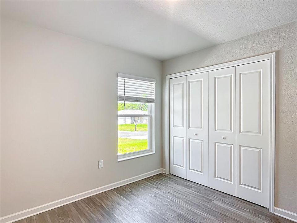 На продажу: $399,900 (4 спален, 0 ванн, 1968 Квадратных фут)