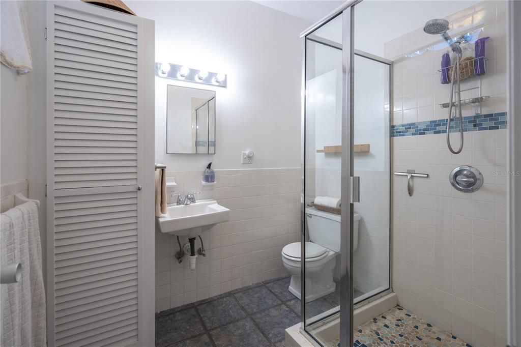 待售: $849,000 (3 贝兹, 2 浴室, 1822 平方英尺)