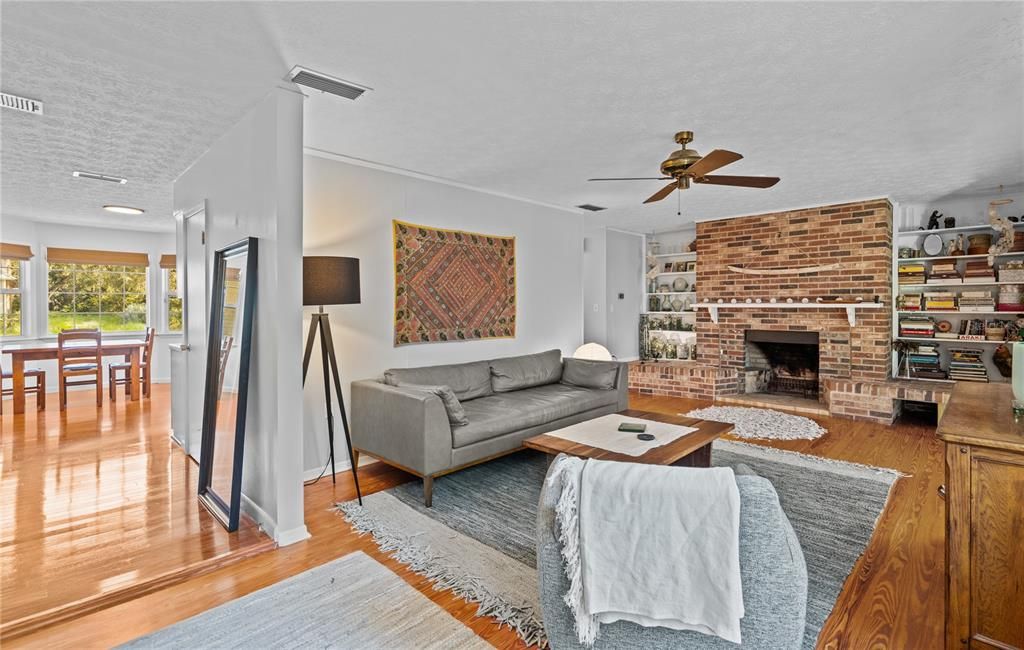 待售: $849,000 (3 贝兹, 2 浴室, 1822 平方英尺)