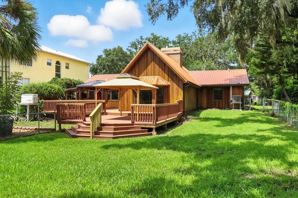 For Sale: $850,000 (3 beds, 2 baths, 2259 Square Feet)