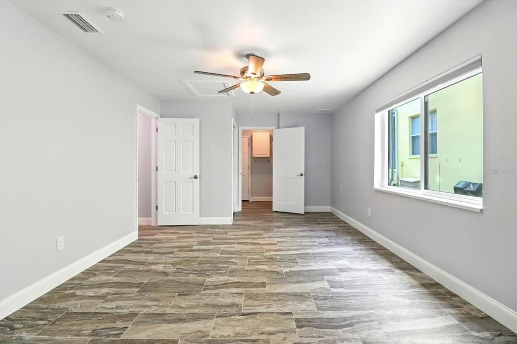 For Sale: $850,000 (3 beds, 2 baths, 2259 Square Feet)