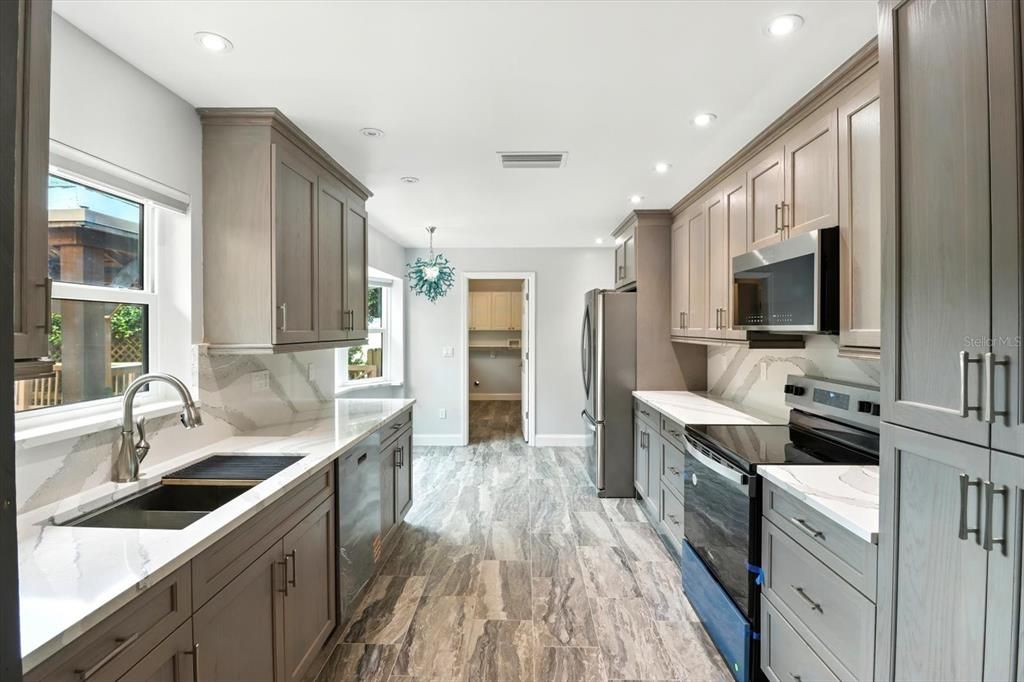 For Sale: $850,000 (3 beds, 2 baths, 2259 Square Feet)