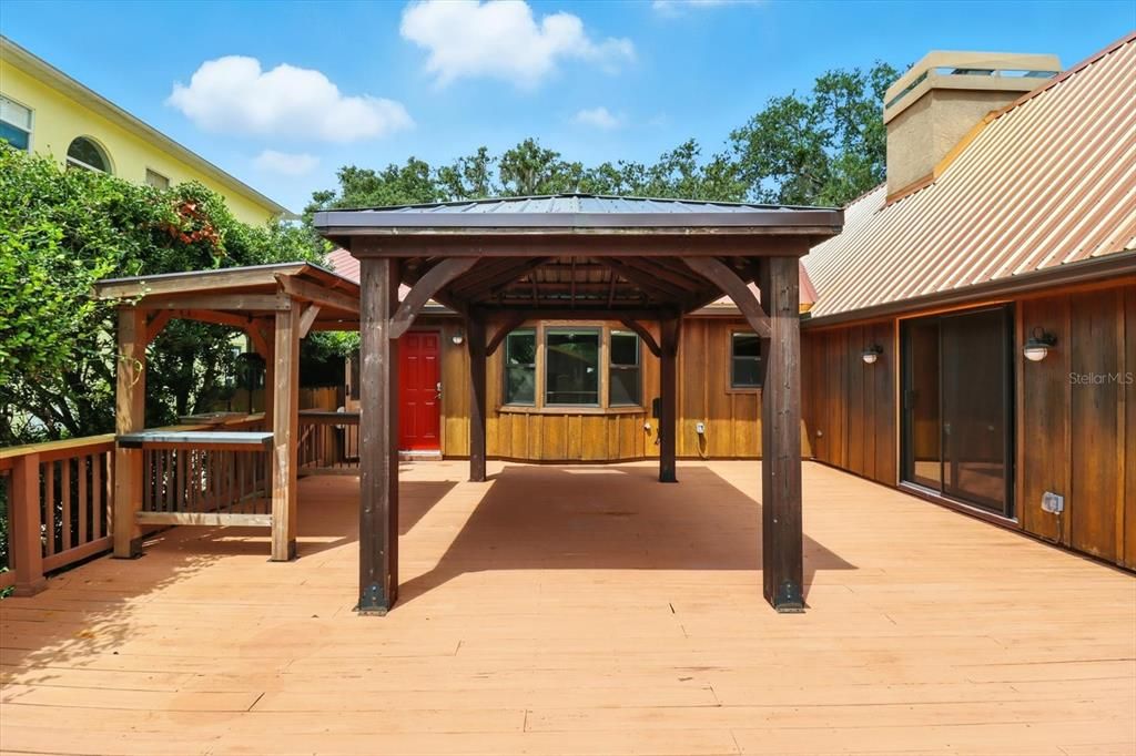 For Sale: $850,000 (3 beds, 2 baths, 2259 Square Feet)