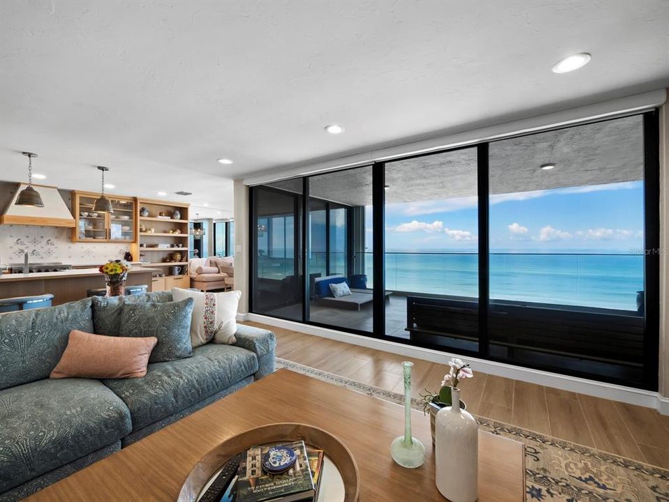 Active With Contract: $3,700,000 (3 beds, 3 baths, 2940 Square Feet)