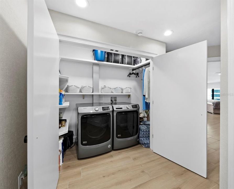 Active With Contract: $3,700,000 (3 beds, 3 baths, 2940 Square Feet)