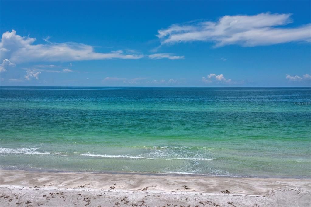 Active With Contract: $3,700,000 (3 beds, 3 baths, 2940 Square Feet)