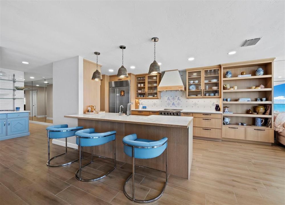 Active With Contract: $3,700,000 (3 beds, 3 baths, 2940 Square Feet)