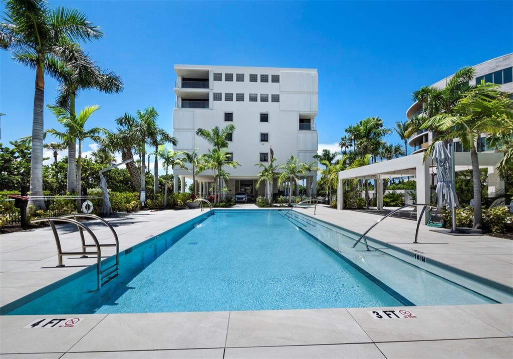 Active With Contract: $3,700,000 (3 beds, 3 baths, 2940 Square Feet)