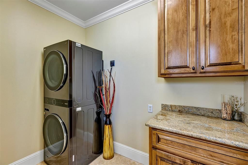 待售: $3,350,000 (5 贝兹, 5 浴室, 7573 平方英尺)