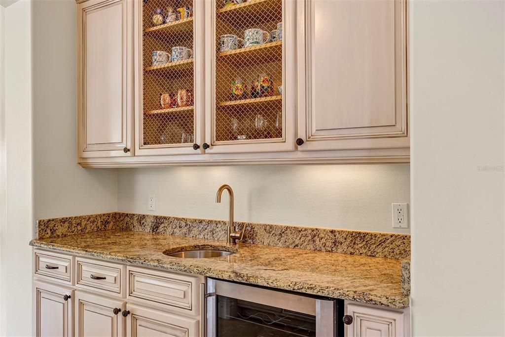 待售: $3,350,000 (5 贝兹, 5 浴室, 7573 平方英尺)