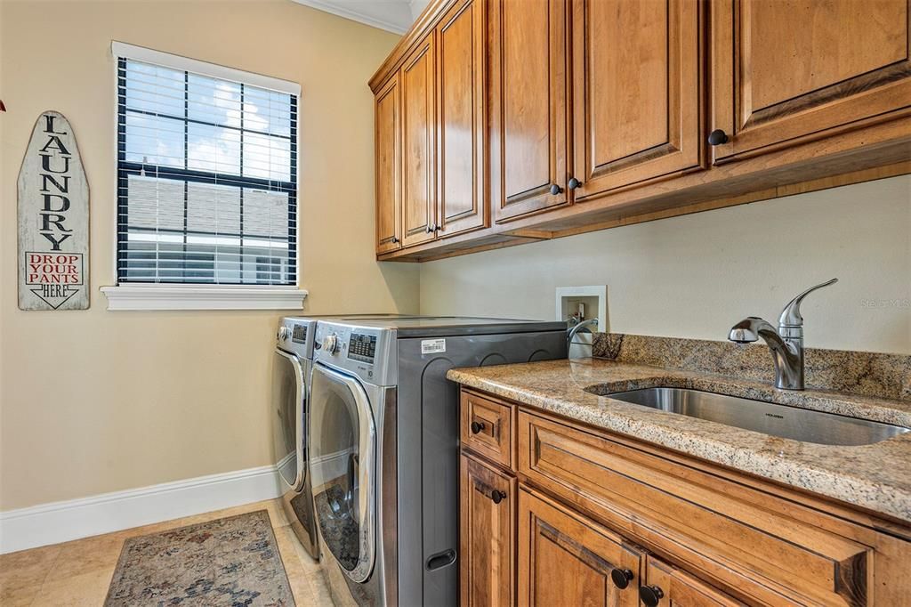 待售: $3,350,000 (5 贝兹, 5 浴室, 7573 平方英尺)