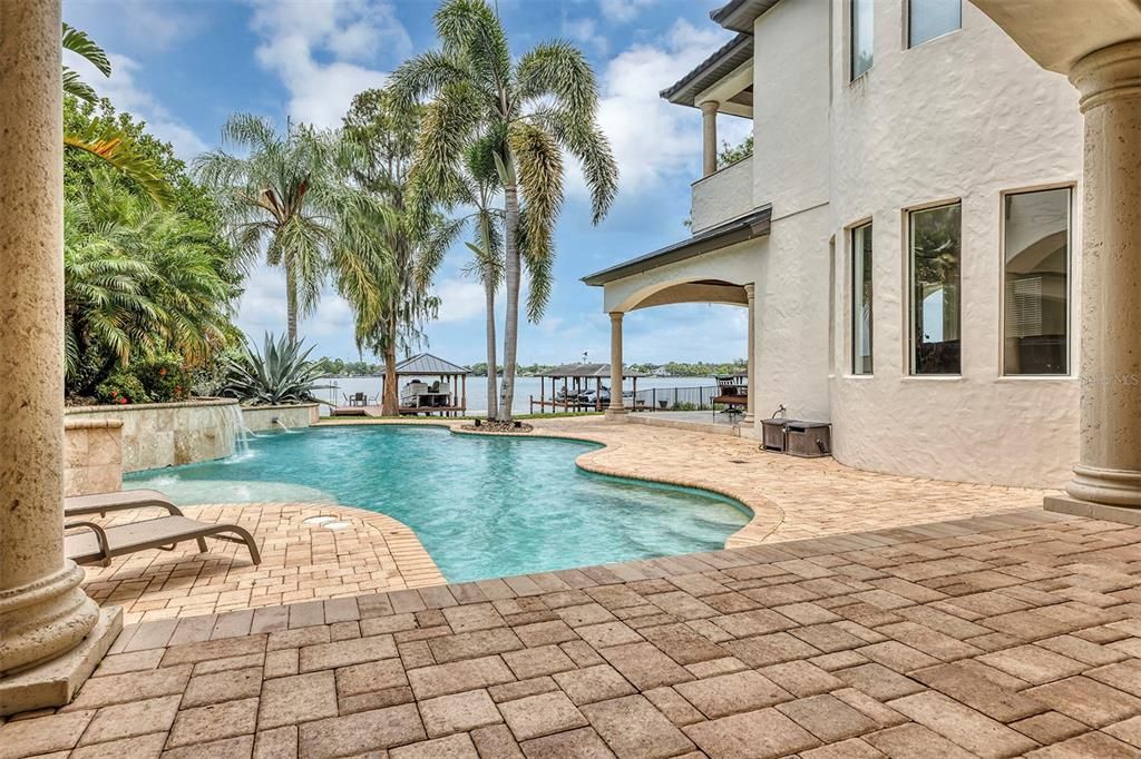 待售: $3,350,000 (5 贝兹, 5 浴室, 7573 平方英尺)