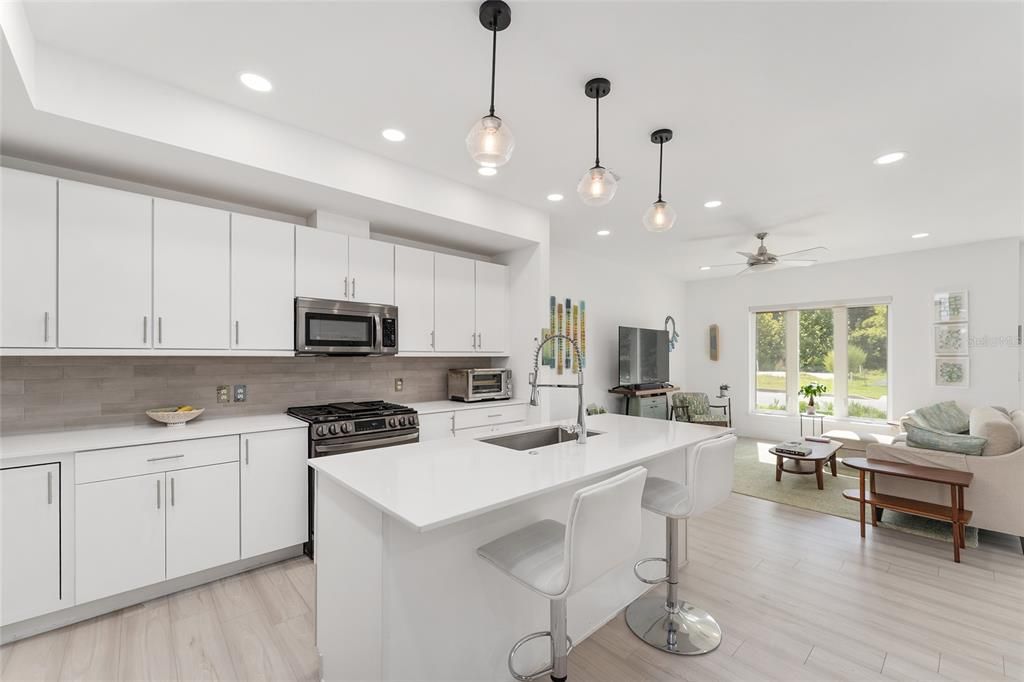 For Sale: $459,000 (3 beds, 2 baths, 1640 Square Feet)