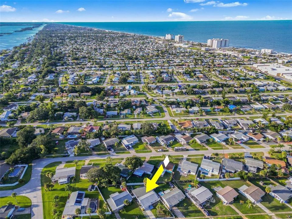 合同活跃: $325,000 (3 贝兹, 2 浴室, 1143 平方英尺)