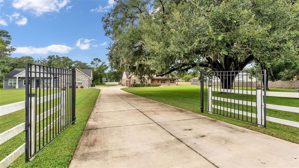 For Sale: $875,000 (4 beds, 3 baths, 3227 Square Feet)