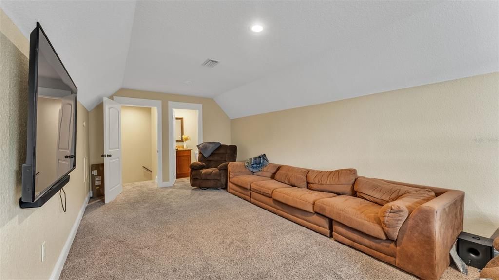 For Sale: $875,000 (4 beds, 3 baths, 3227 Square Feet)