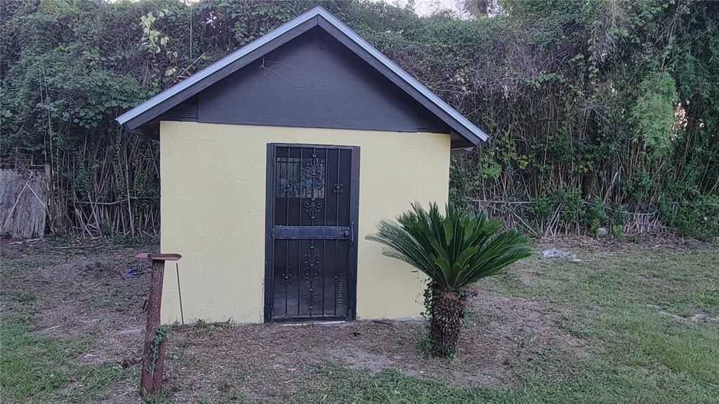 待售: $385,000 (3 贝兹, 2 浴室, 2400 平方英尺)