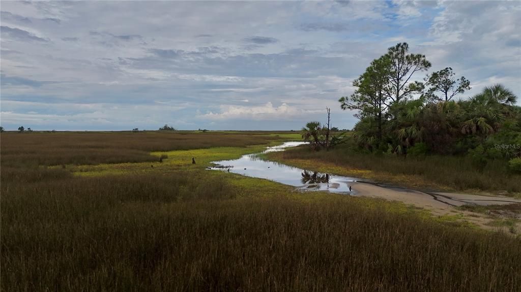 待售: $295,000 (94.55 acres)