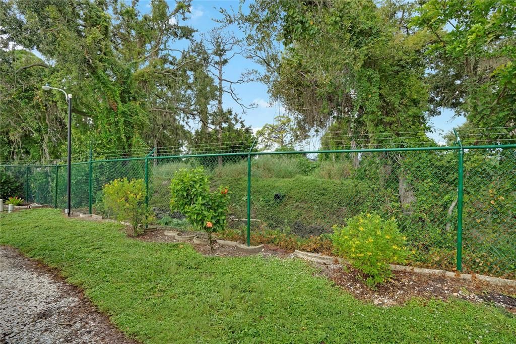 На продажу: $120,000 (2 спален, 2 ванн, 780 Квадратных фут)