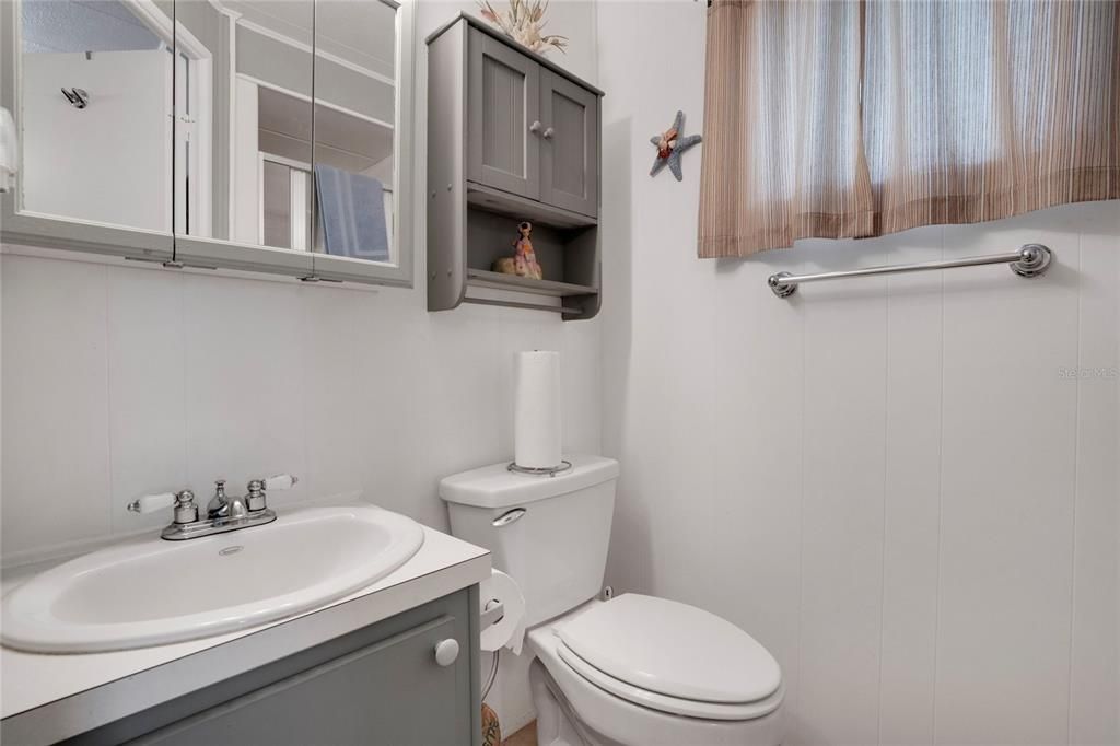 На продажу: $120,000 (2 спален, 2 ванн, 780 Квадратных фут)