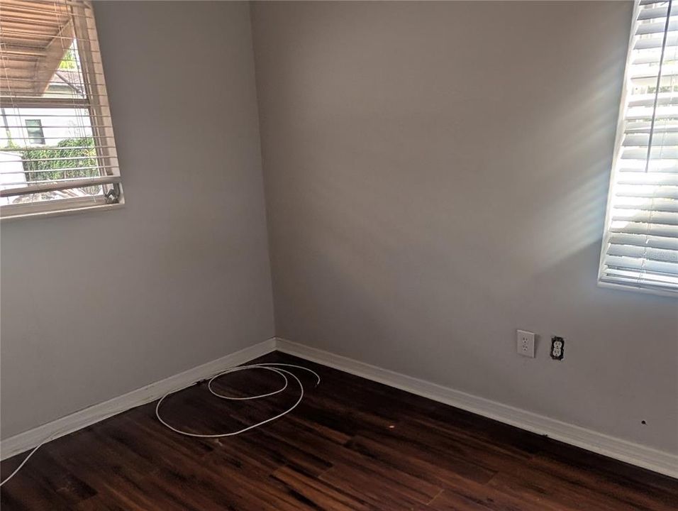 Active With Contract: $230,000 (2 beds, 2 baths, 1205 Square Feet)