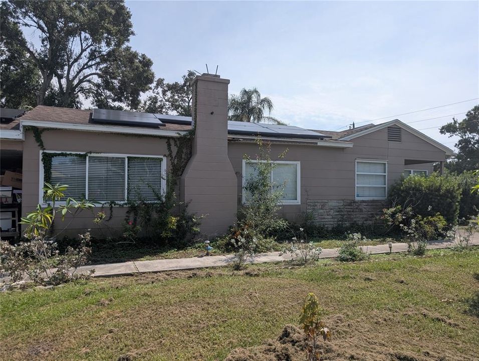 Active With Contract: $230,000 (2 beds, 2 baths, 1205 Square Feet)