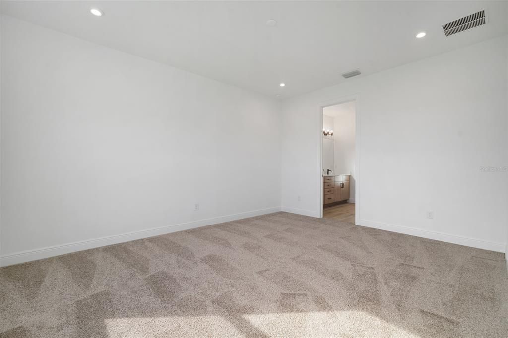 待售: $499,850 (3 贝兹, 3 浴室, 2046 平方英尺)