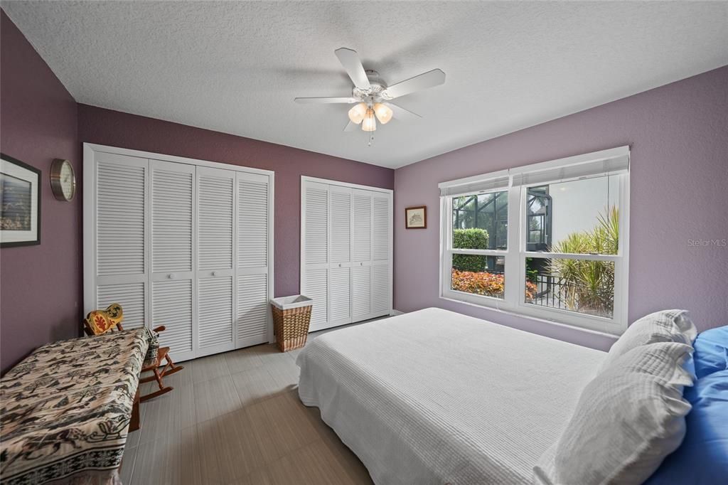 合同活跃: $599,000 (3 贝兹, 2 浴室, 2085 平方英尺)