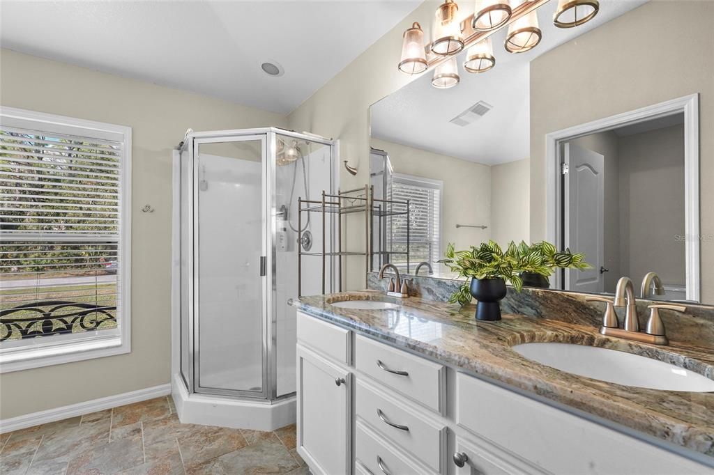 En Venta: $480,000 (3 camas, 2 baños, 1887 Pies cuadrados)