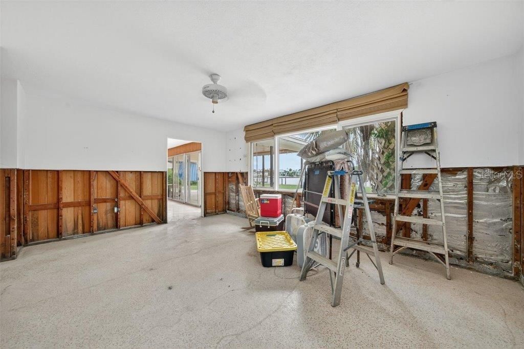 En Venta: $2,390,000 (0.38 acres)