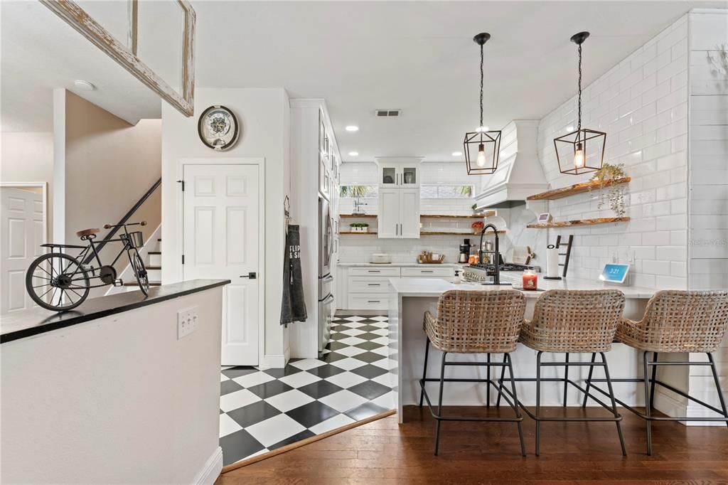 For Sale: $695,000 (6 beds, 4 baths, 3060 Square Feet)