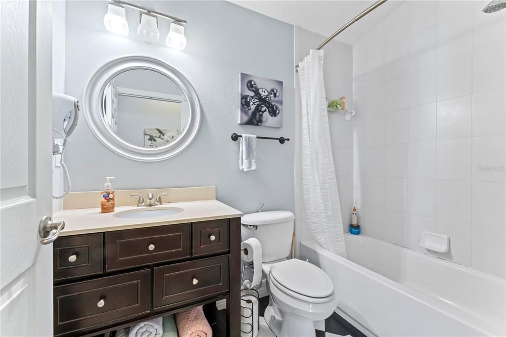 For Sale: $695,000 (6 beds, 4 baths, 3060 Square Feet)