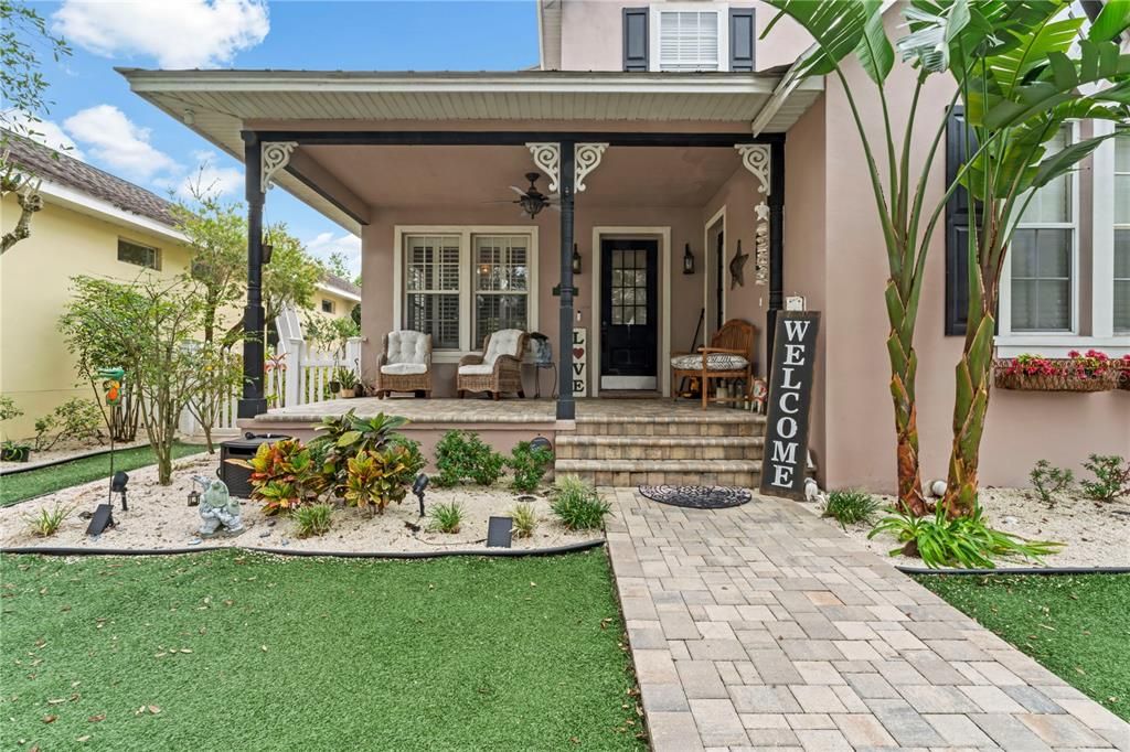 For Sale: $695,000 (6 beds, 4 baths, 3060 Square Feet)