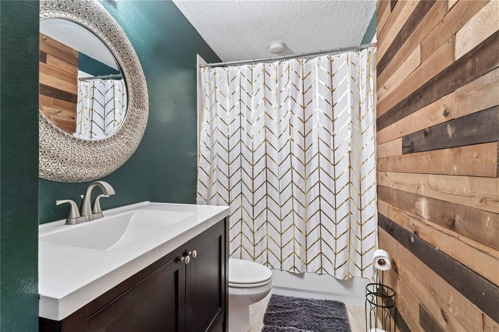 For Sale: $695,000 (6 beds, 4 baths, 3060 Square Feet)